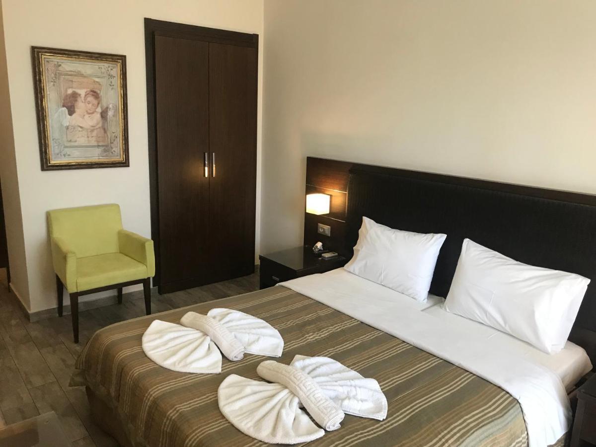 Onira Boutique Hotel Tolo Ngoại thất bức ảnh